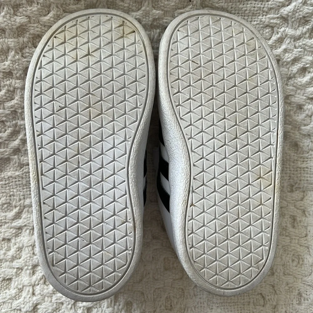 Adidas Kids White and Black Velcro Sneakers size 6K